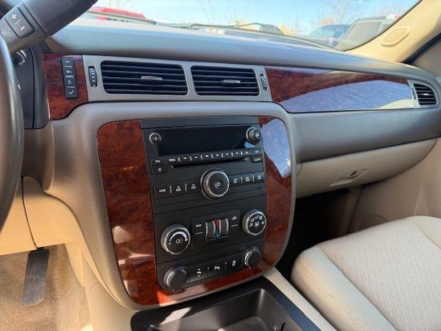 Chevrolet Tahoe  2013