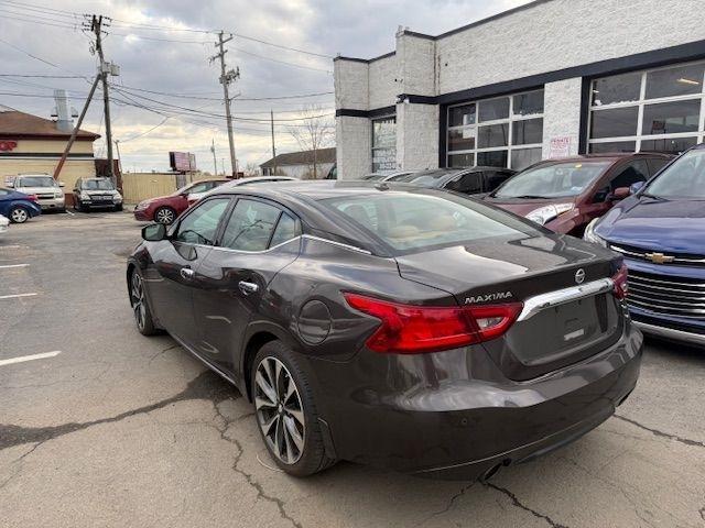 Nissan Maxima  2016
