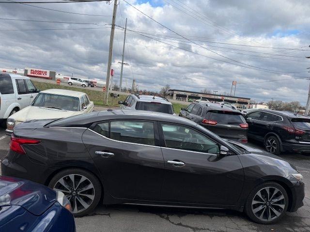 Nissan Maxima  2016