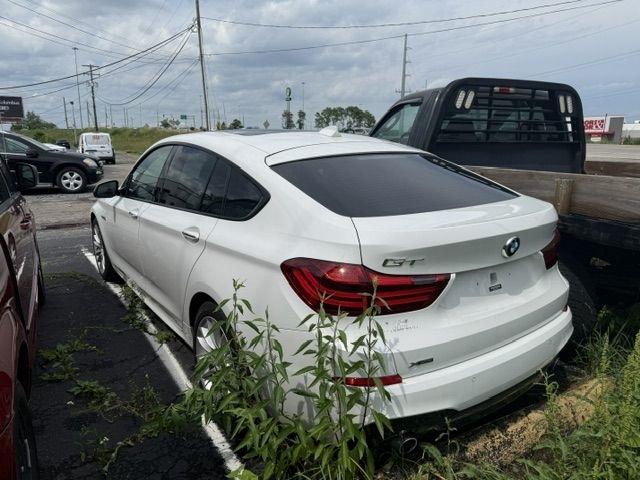 BMW 5-Series Gran Turismo  2015