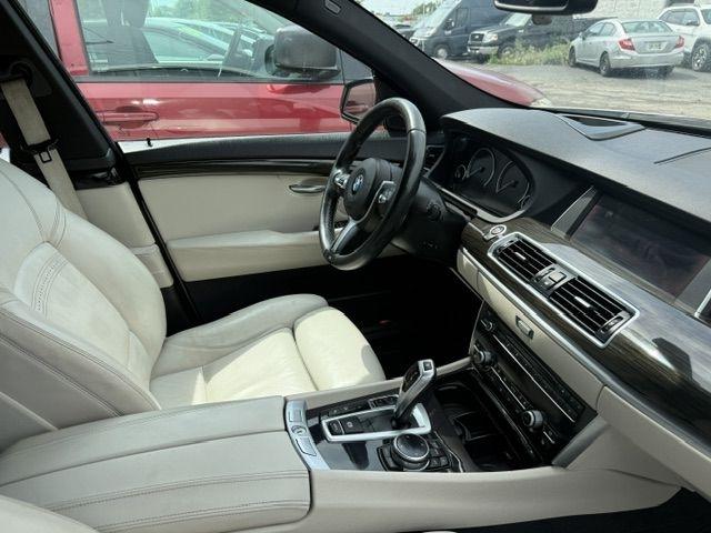 BMW 5-Series Gran Turismo  2015