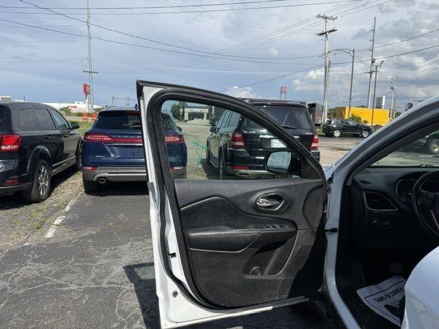 Jeep Cherokee  2020
