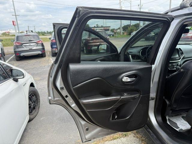 Jeep Cherokee  2015
