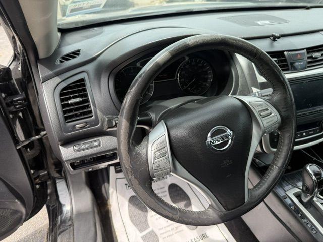 Nissan Altima  2017