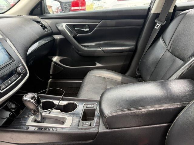 Nissan Altima  2017