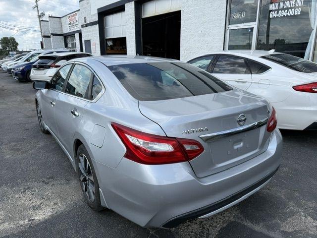 Nissan Altima  2017