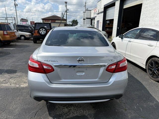 Nissan Altima  2017