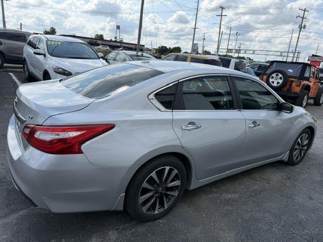 Nissan Altima  2017