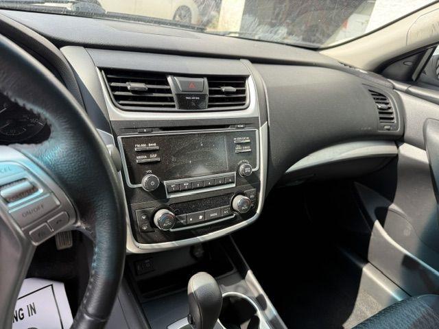 Nissan Altima  2017