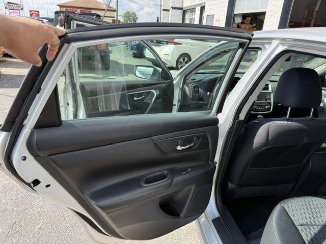 Nissan Altima  2017