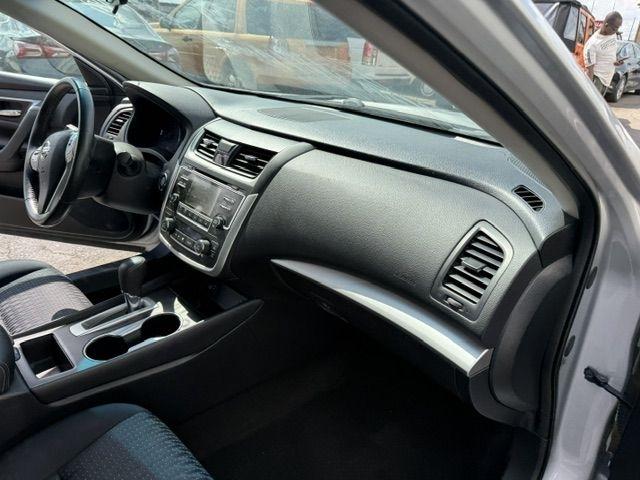 Nissan Altima  2017