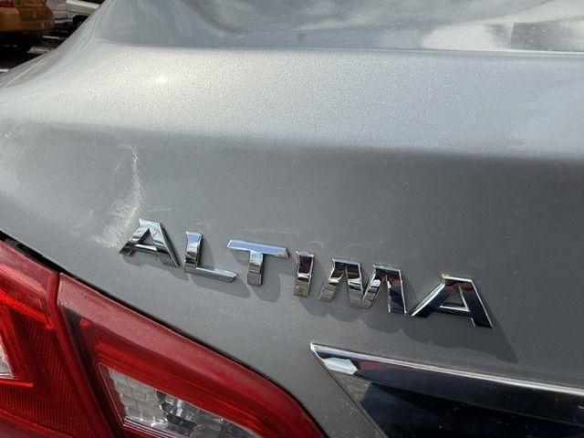 Nissan Altima  2017
