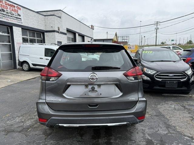 Nissan Rogue  2020