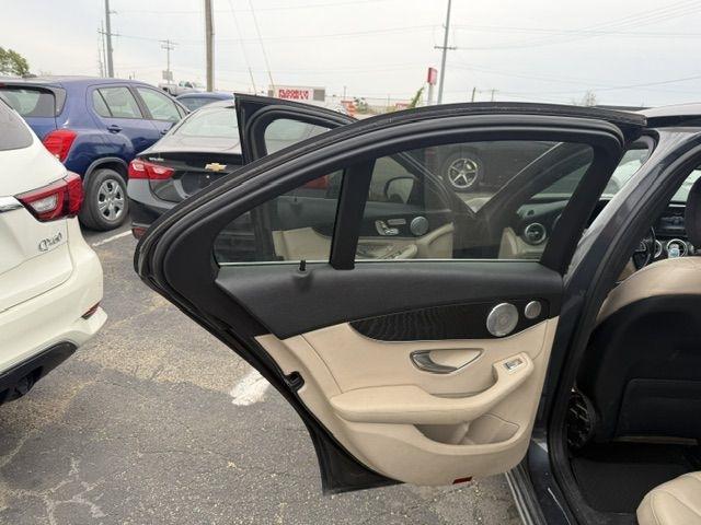 Mercedes-Benz C-Class  2016