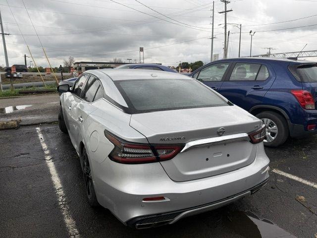 Nissan Maxima  2021