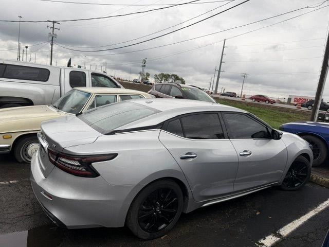 Nissan Maxima  2021