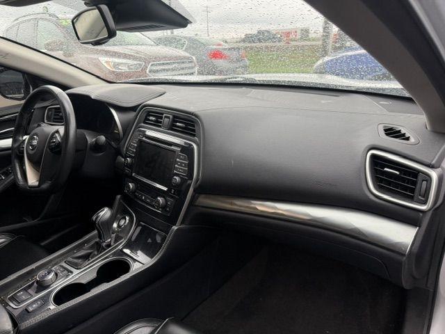 Nissan Maxima  2021