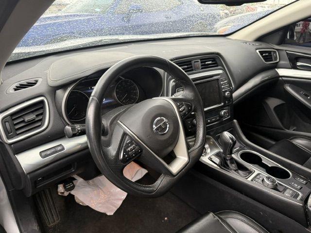 Nissan Maxima  2021