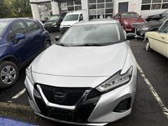 2021 Nissan Maxima 