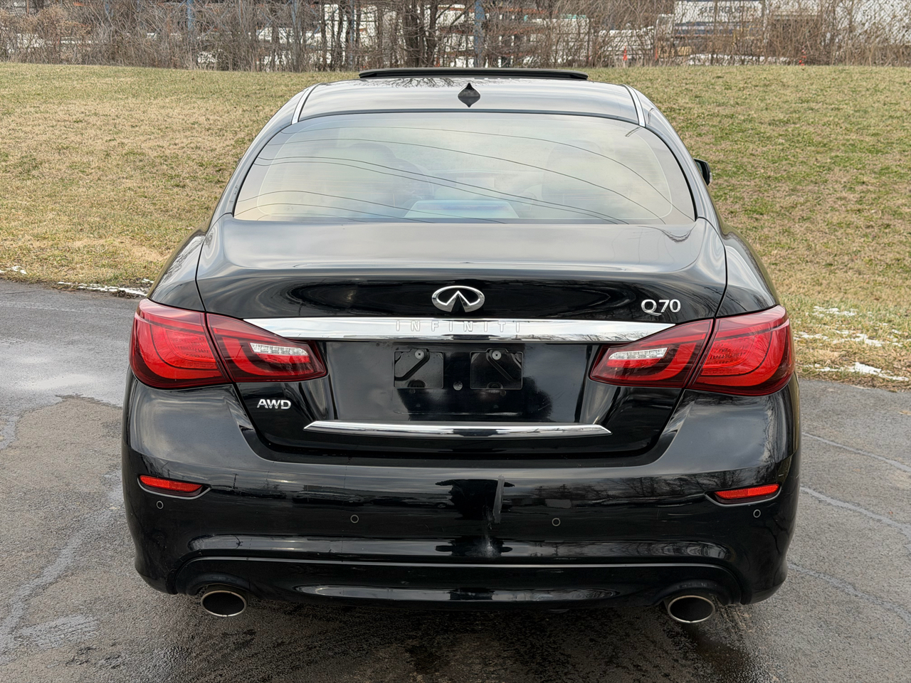 Infiniti Q70 4dr Sdn V6 AWD 2015