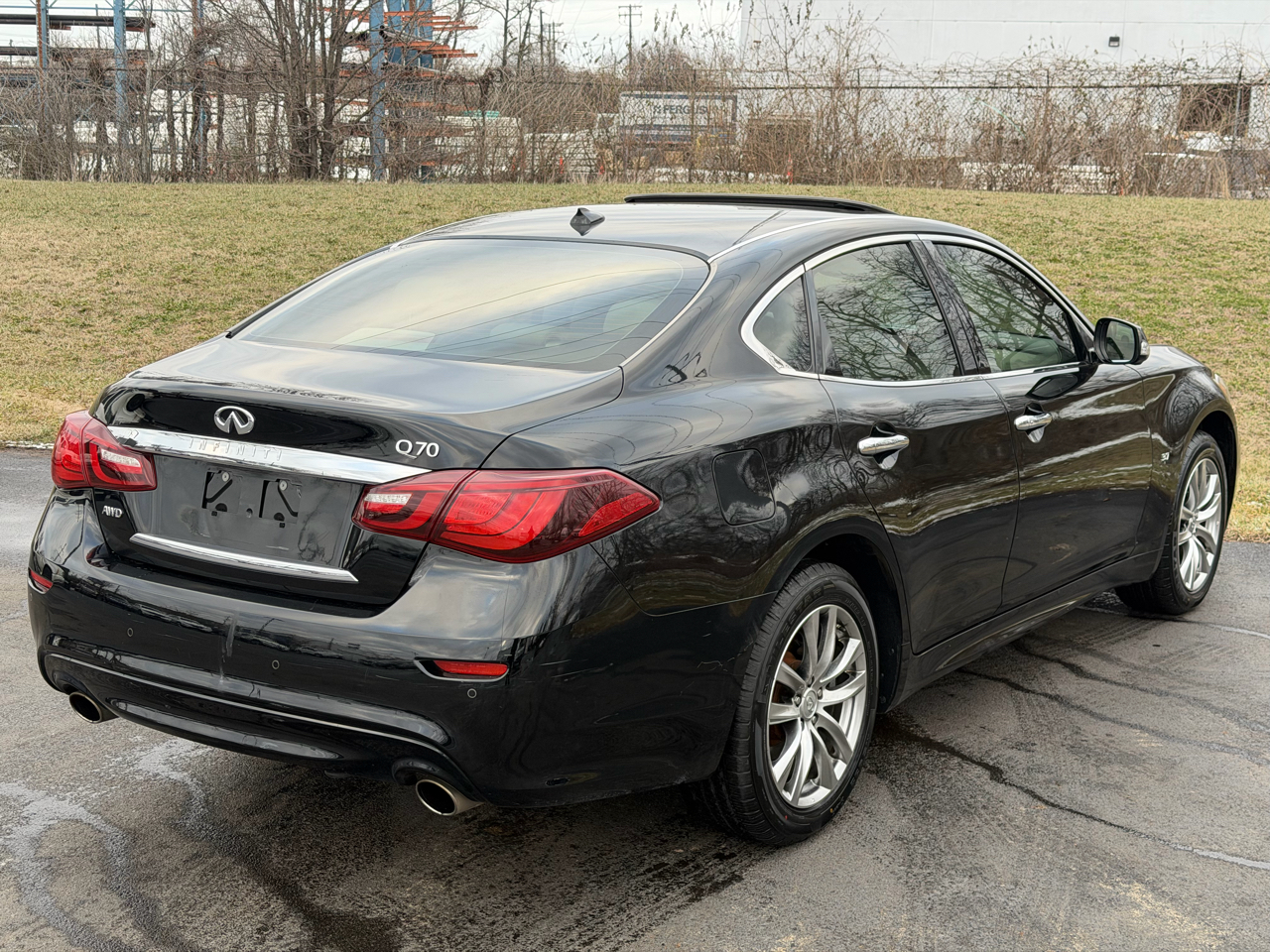 Infiniti Q70 4dr Sdn V6 AWD 2015