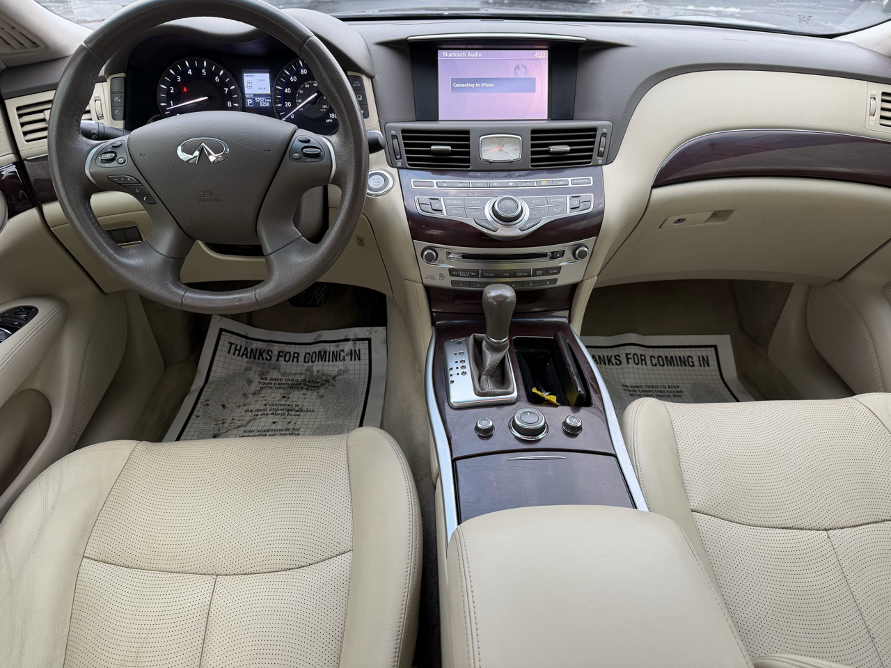 Infiniti Q70 4dr Sdn V6 AWD 2015