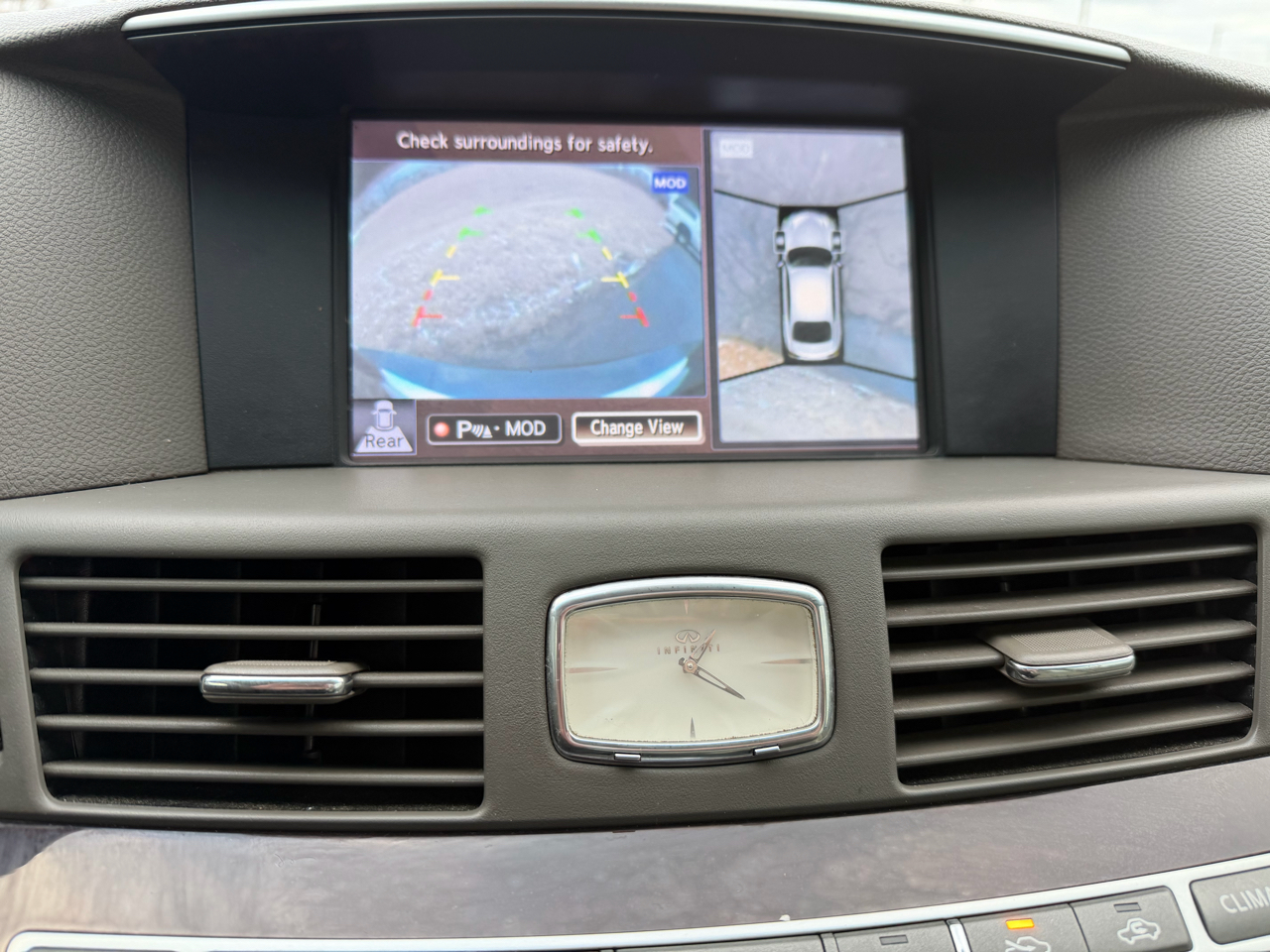 Infiniti Q70 4dr Sdn V6 AWD 2015