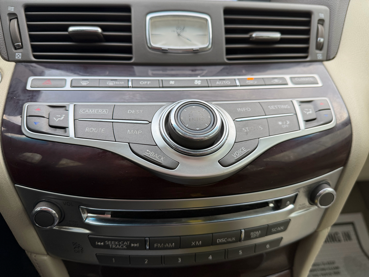 Infiniti Q70 4dr Sdn V6 AWD 2015