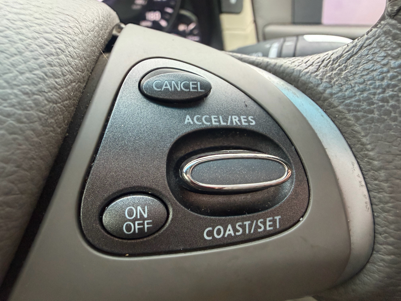 Infiniti Q70 4dr Sdn V6 AWD 2015