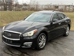 2015 Infiniti Q70 