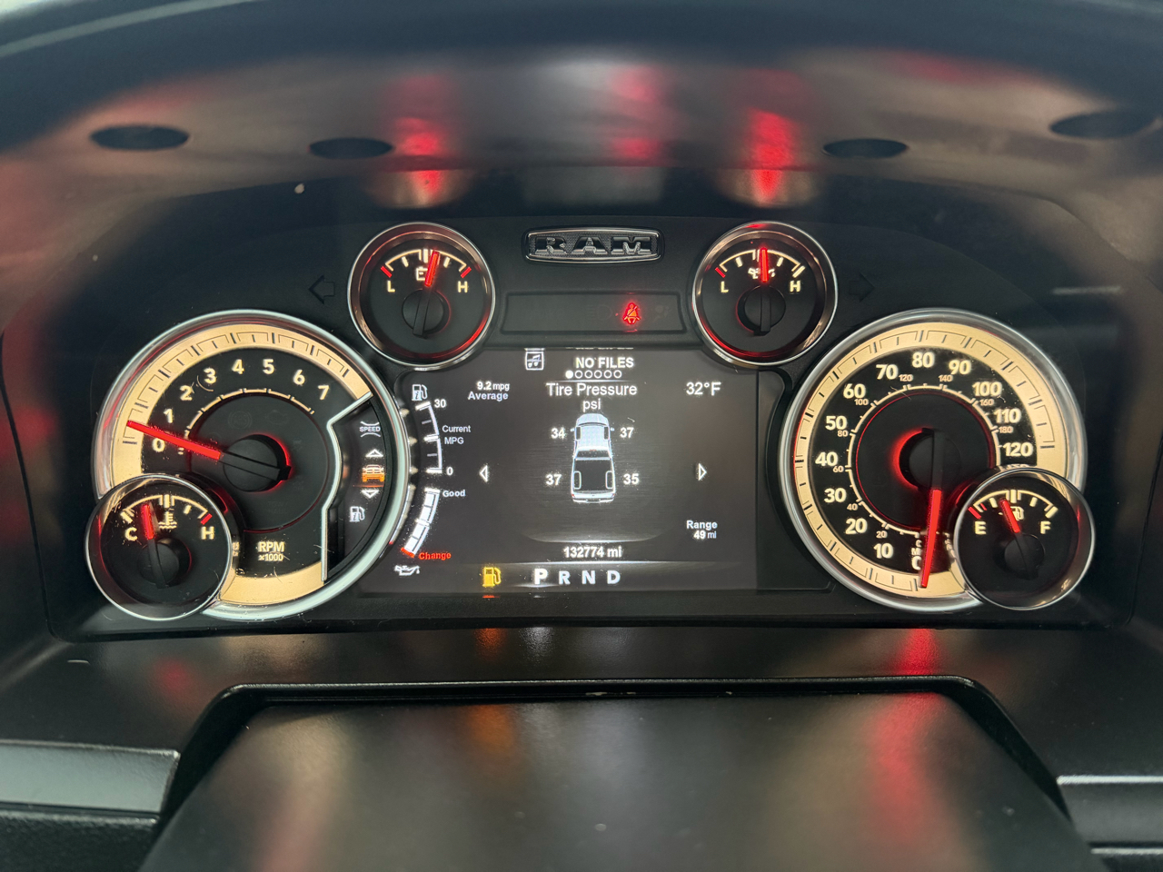 RAM 1500 Night 4x4 Crew Cab 5'7" Box 2018