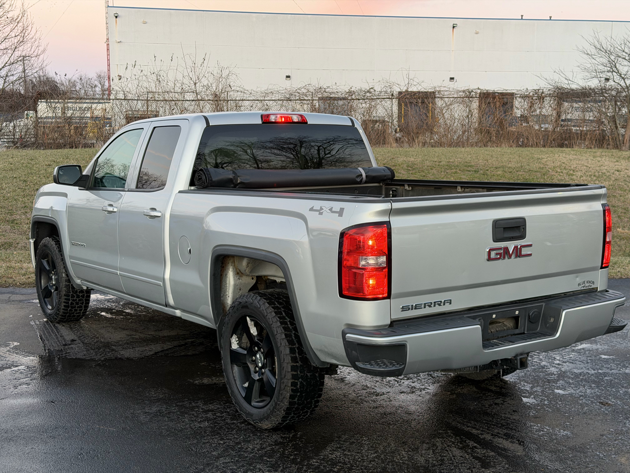 GMC Sierra 1500 4WD Double Cab 143.5" 2015