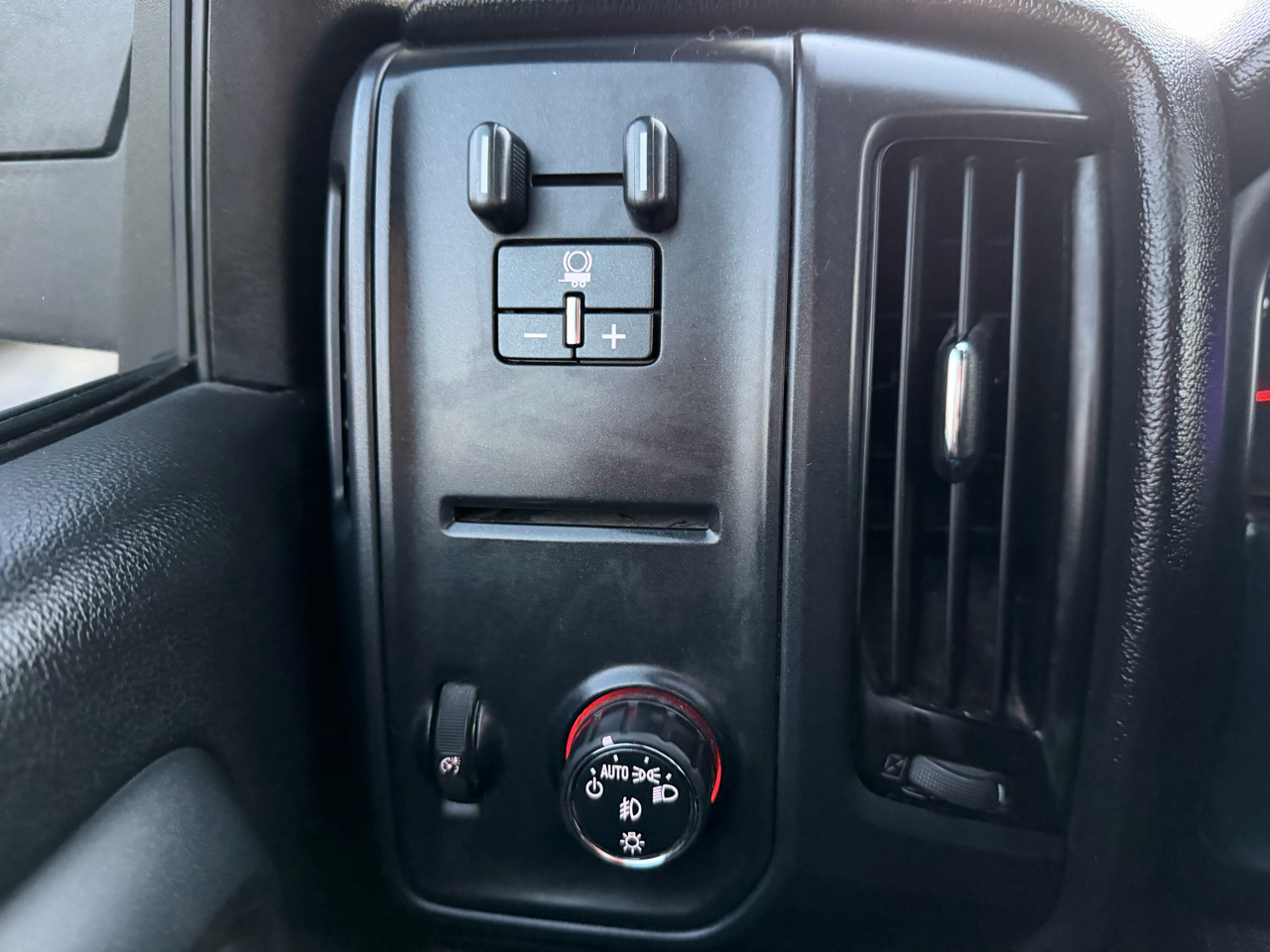 GMC Sierra 1500 4WD Double Cab 143.5" 2015