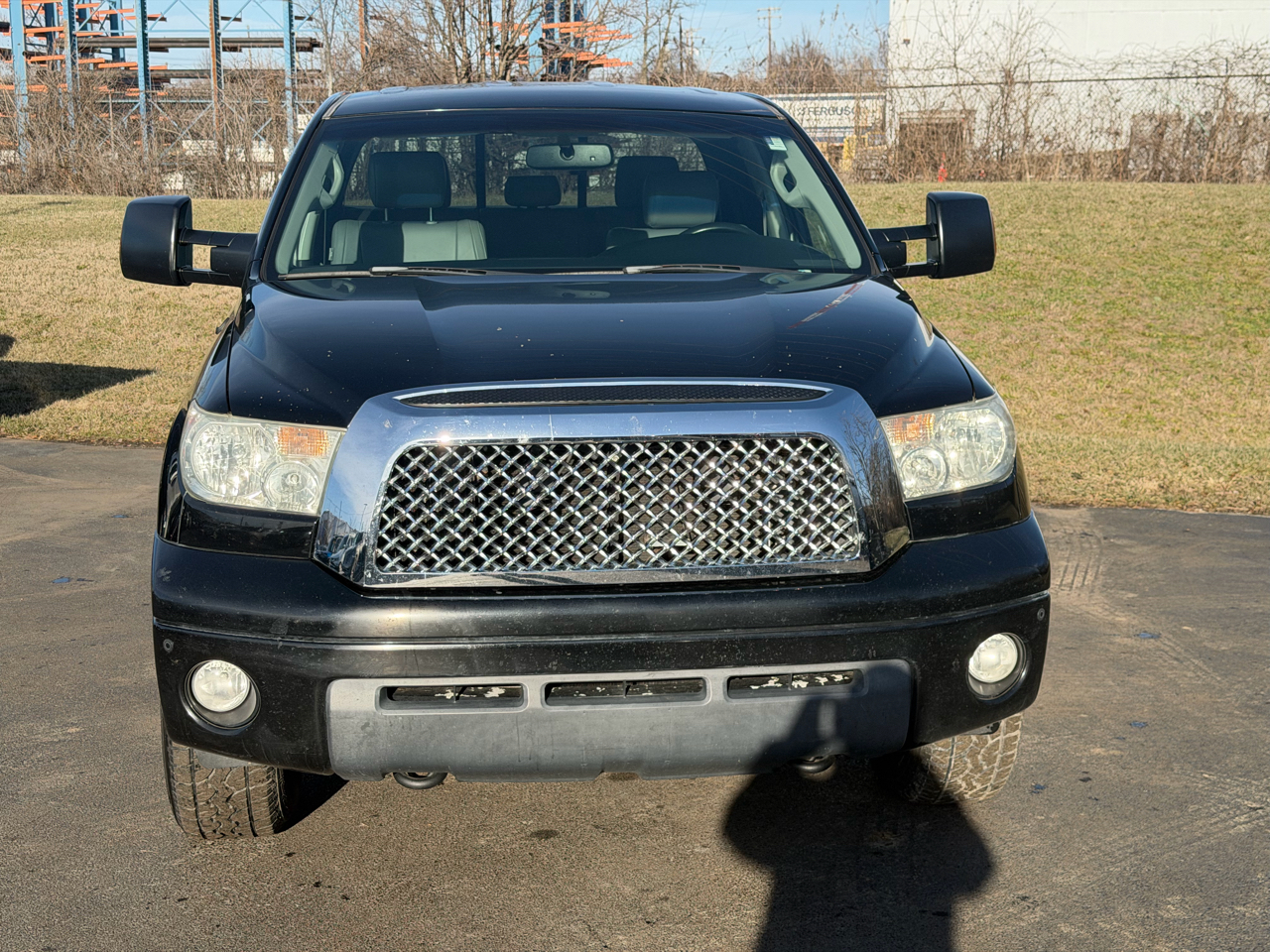 Toyota Tundra 4WD Truck Dbl 5.7L V8 6-Spd AT LTD (Natl) 2008