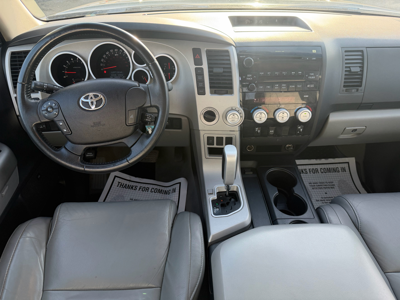 Toyota Tundra 4WD Truck Dbl 5.7L V8 6-Spd AT LTD (Natl) 2008