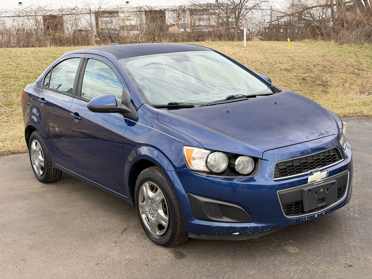 Chevrolet Sonic 4dr Sdn Manual LS 2014