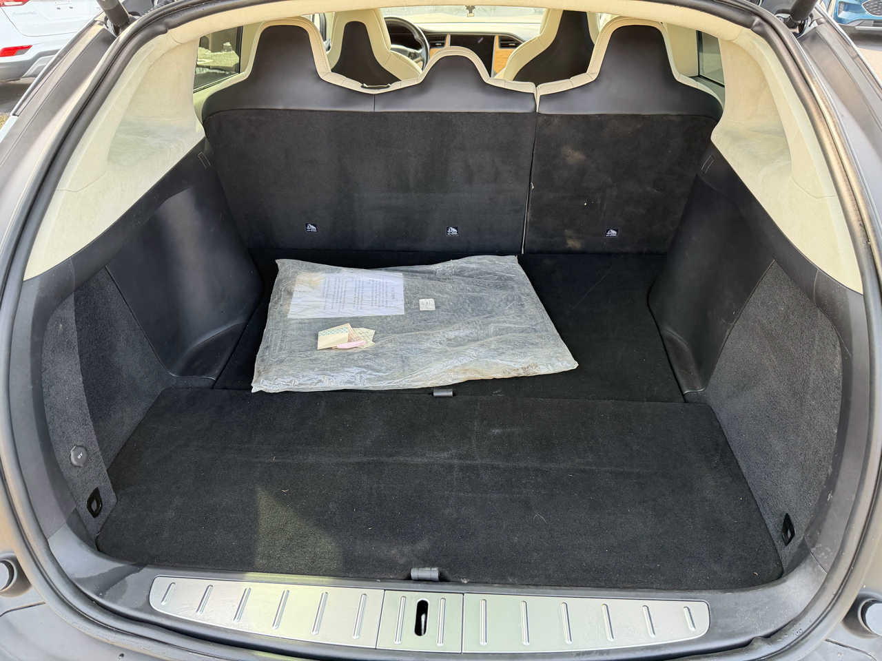 Tesla Model X 75D AWD 2018