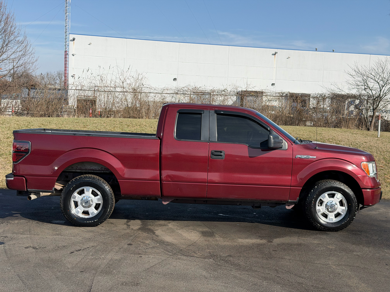 Ford F-150 2WD SuperCab 145" XLT 2014