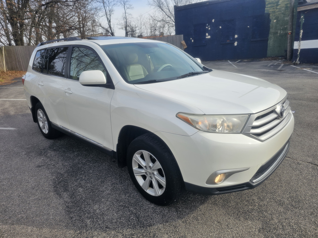 Toyota Highlander 4WD 4dr V6 (Natl) 2012