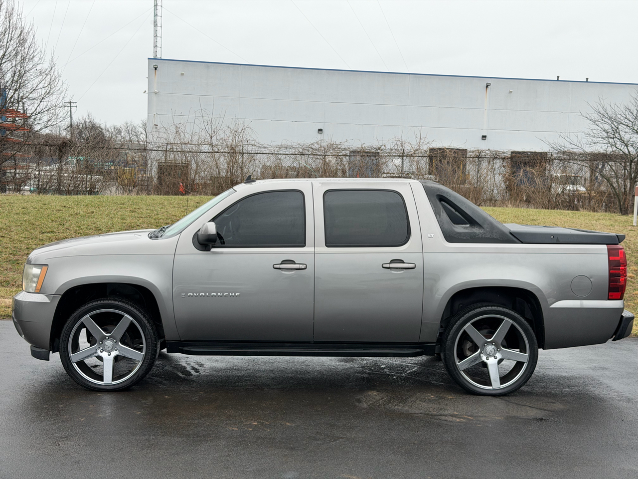 Chevrolet Avalanche 4WD Crew Cab 130" LT w/1LT 2007