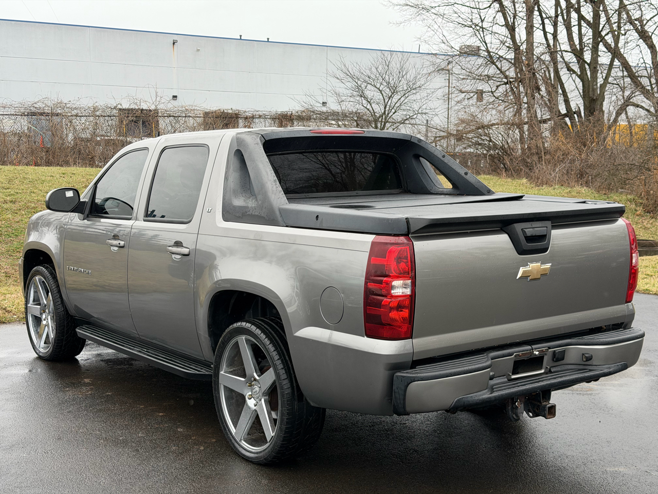 Chevrolet Avalanche 4WD Crew Cab 130" LT w/1LT 2007