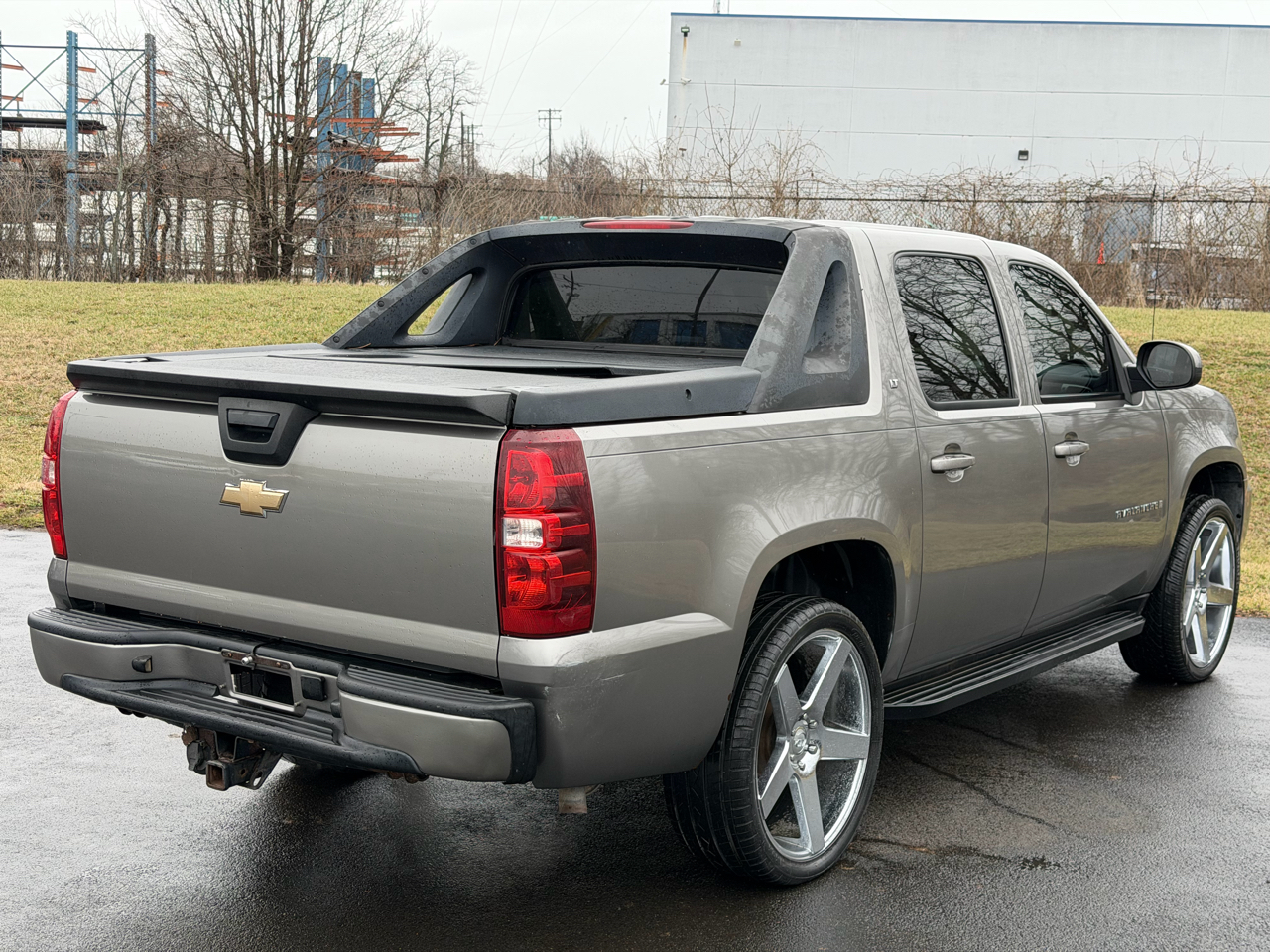 Chevrolet Avalanche 4WD Crew Cab 130" LT w/1LT 2007