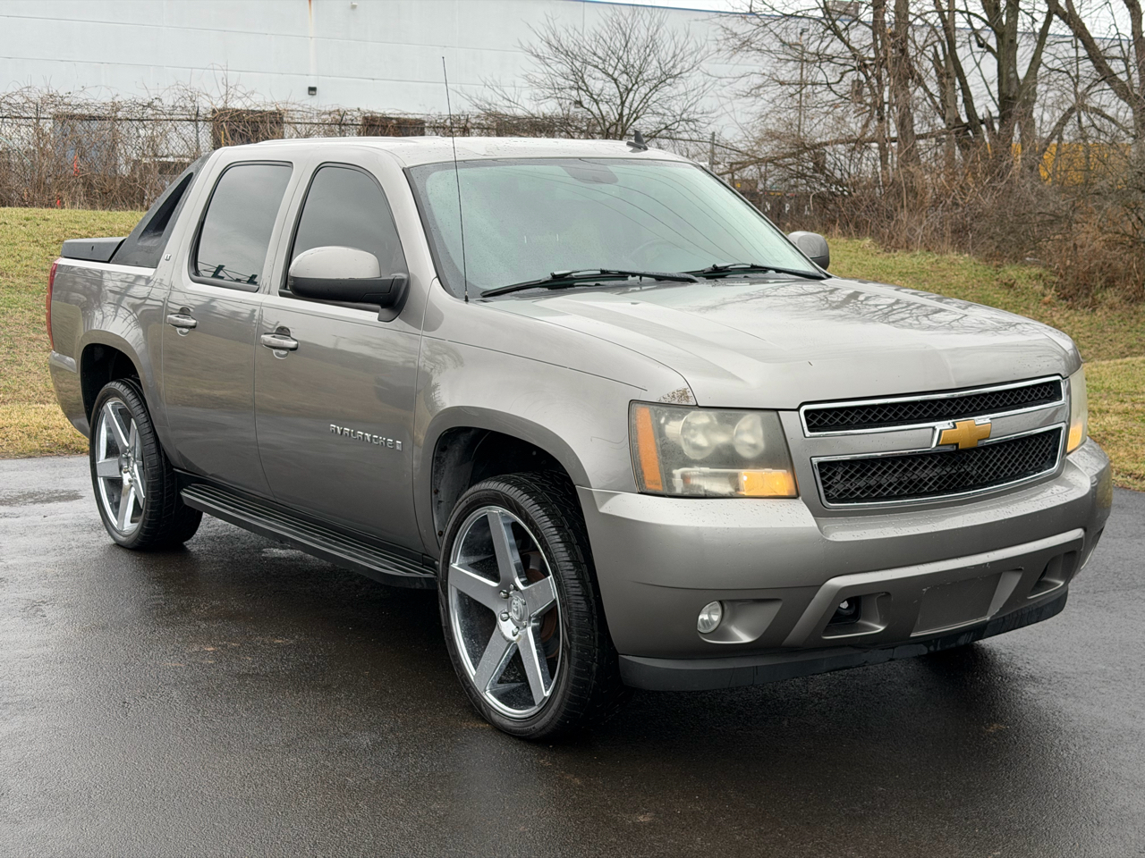 Chevrolet Avalanche 4WD Crew Cab 130" LT w/1LT 2007