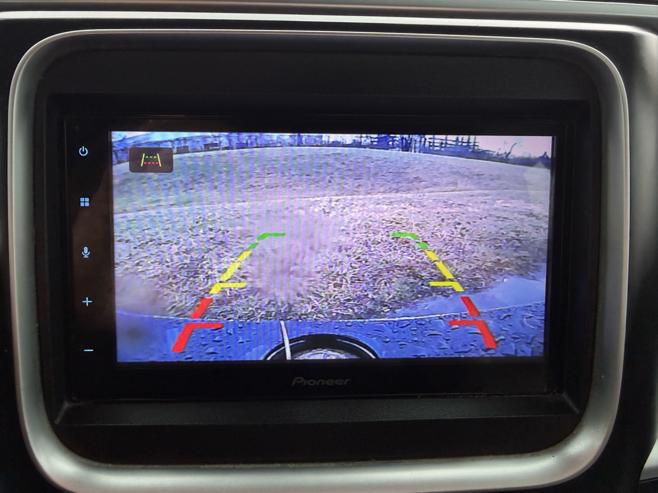 RAM 1500 4WD Crew Cab 140.5" SLT 2013