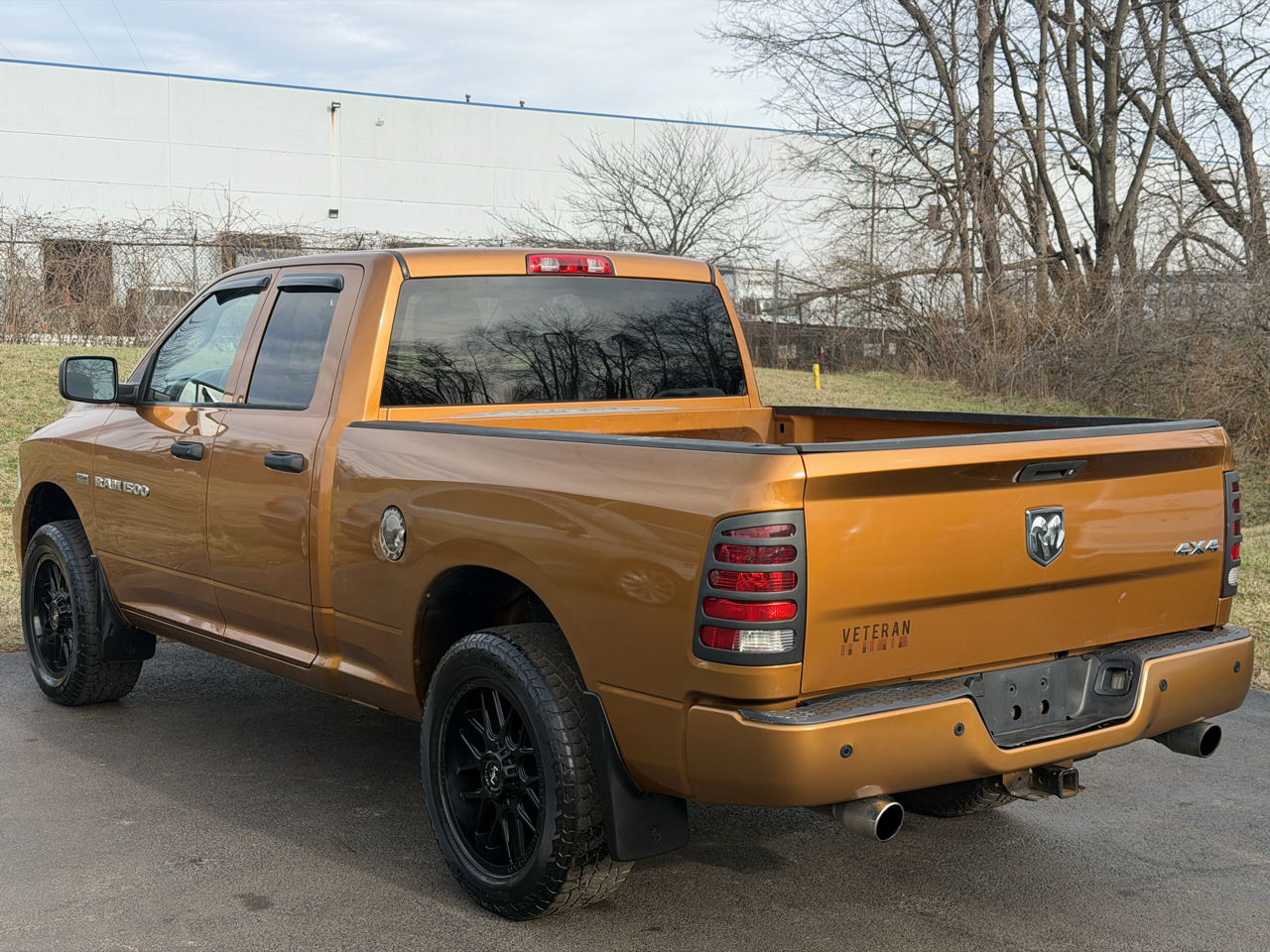 RAM 1500 4WD Quad Cab 140.5" Express 2012