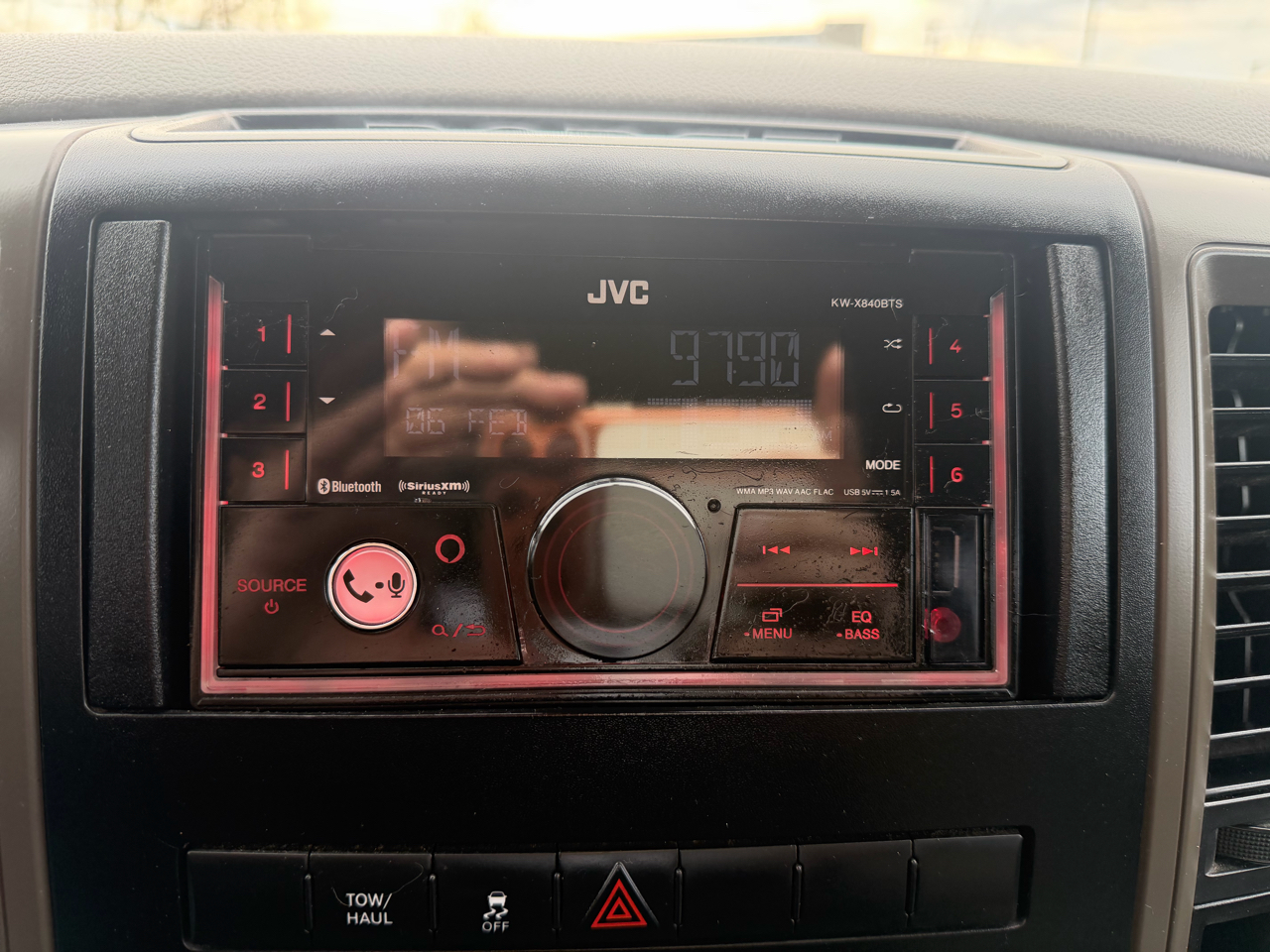 RAM 1500 4WD Quad Cab 140.5" Express 2012