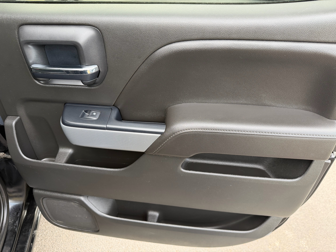 Chevrolet Silverado 1500 4WD Crew Cab 143.5" LT w/2LT 2017