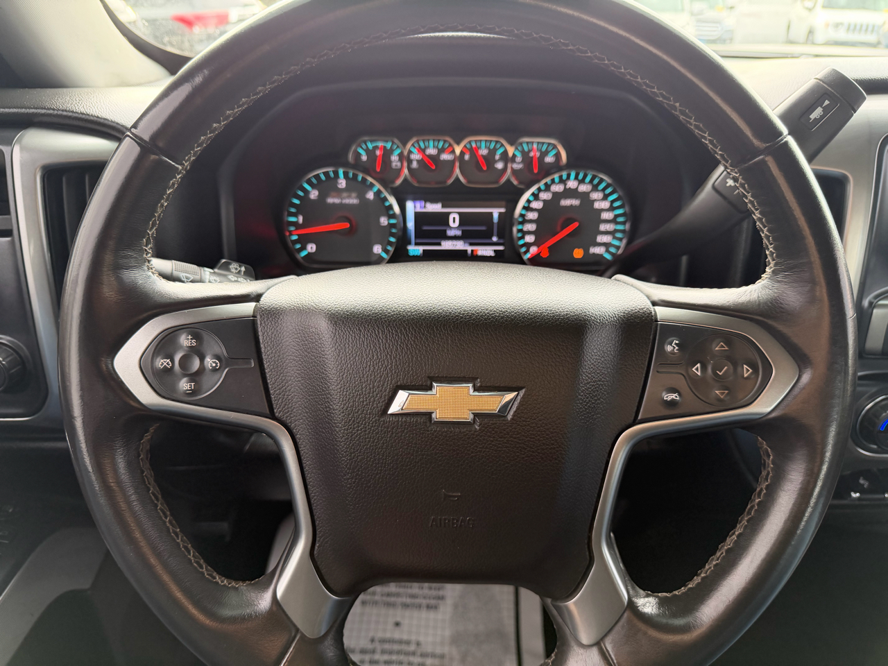 Chevrolet Silverado 1500 4WD Crew Cab 143.5" LT w/2LT 2017