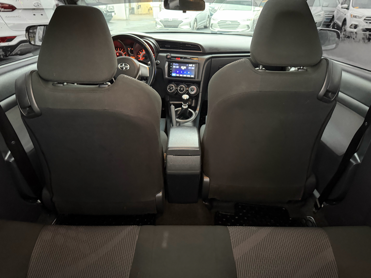 Scion tC 2dr HB Man (Natl) 2011