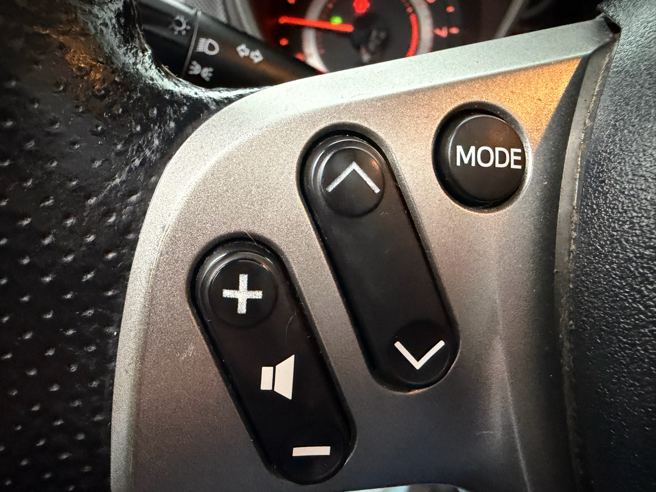 Scion tC 2dr HB Man (Natl) 2011